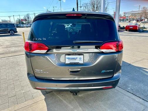 2019 Chrysler Pacifica Hybrid Limited