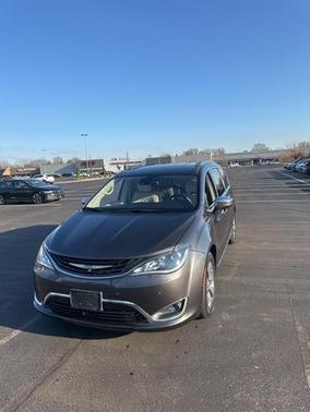 2019 Chrysler Pacifica Hybrid Limited