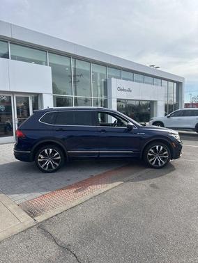 2022 Volkswagen Tiguan 2.0T SEL R-Line