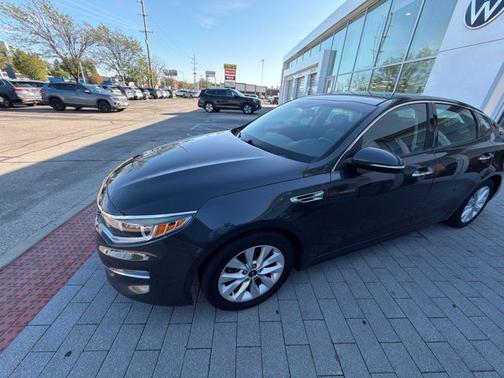 Moss 2016 Kia Optima EX