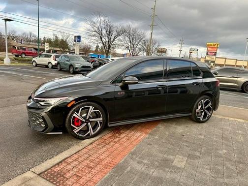 2025 Volkswagen Golf GTI 2.0T Autobahn