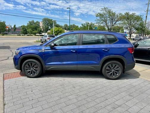 Blue Dusk 2024 Volkswagen Taos 1.5T S