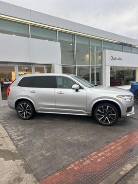 2020 Volvo XC90 T6 Momentum 7 Passenger