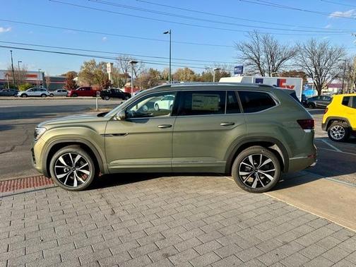 2026 Volkswagen Atlas 2.0T SEL Premium R-Line