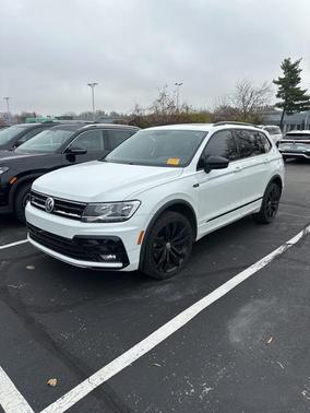 2021 Volkswagen Tiguan 2.0T SE R-Line Black