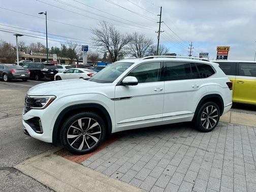 2026 Volkswagen Atlas 2.0T SEL Premium R-Line