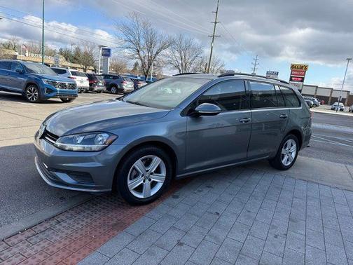 2018 Volkswagen Golf SportWagen TSI SE