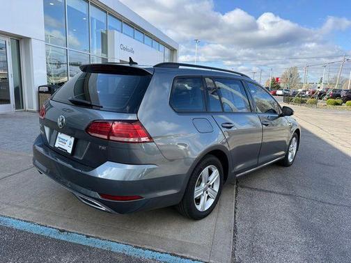 2018 Volkswagen Golf SportWagen TSI SE