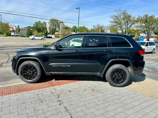 2021 Jeep Grand Cherokee Laredo E