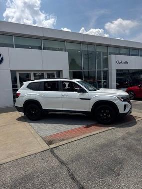 Opal White 2024 Volkswagen Atlas 2.0T Peak Edition SEL