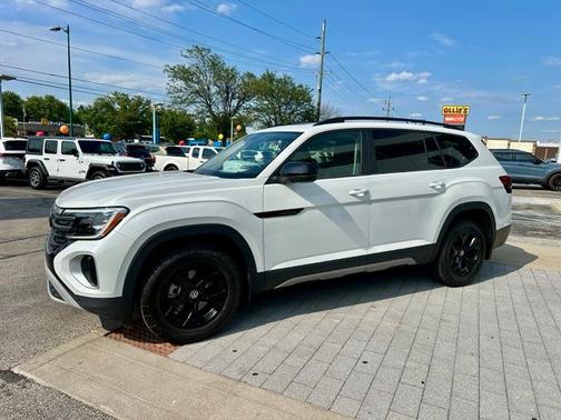 Opal White 2024 Volkswagen Atlas 2.0T Peak Edition SEL