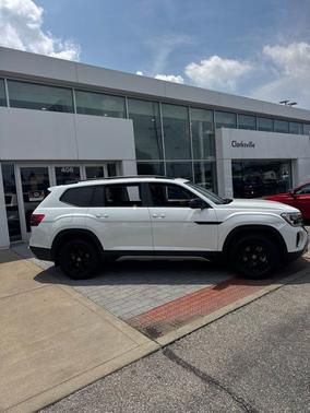 Opal White 2024 Volkswagen Atlas 2.0T Peak Edition SEL