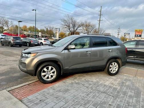 2012 Kia Sorento LX