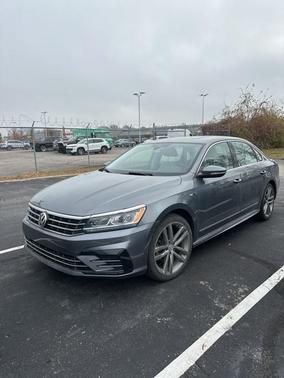 2019 Volkswagen Passat 2.0T SE R-Line