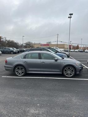 2019 Volkswagen Passat 2.0T SE R-Line
