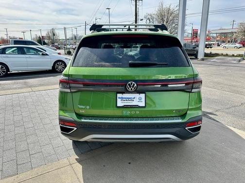 2025 Volkswagen Taos 1.5T SE