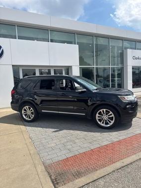 Black Metallic 2019 Ford Explorer XLT