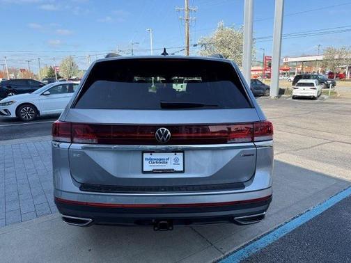 2025 Volkswagen Atlas 2.0T SE w/Technology 4MOTION