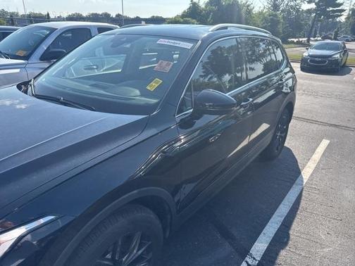 2024 Volkswagen Tiguan 2.0T SE