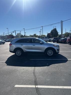 2018 Kia Sorento LX