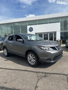 Gun Metallic 2018 Nissan Rogue Sport S