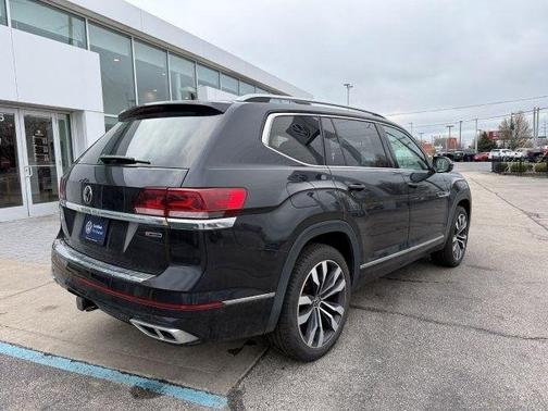 2022 Volkswagen Atlas 3.6L SEL Premium R-Line