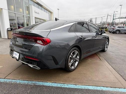 2022 Kia K5 EX