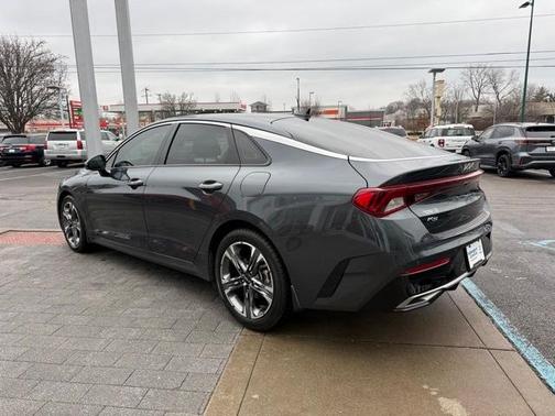 2022 Kia K5 EX