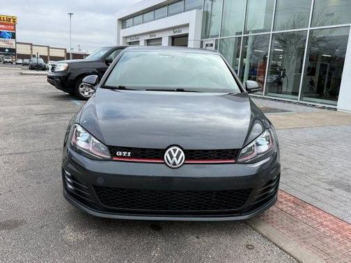 2017 Volkswagen Golf GTI S 4-Door