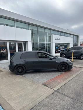 2017 Volkswagen Golf GTI S 4-Door