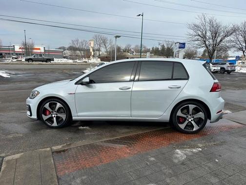 2019 Volkswagen Golf GTI 2.0T S