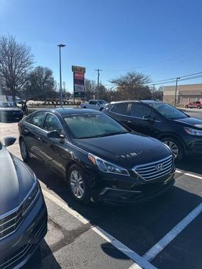 2016 Hyundai SONATA SE