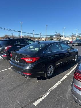2016 Hyundai SONATA SE