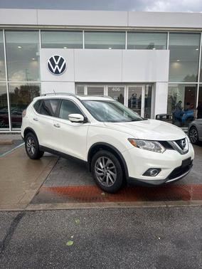 Pearl White 2016 Nissan Rogue SL