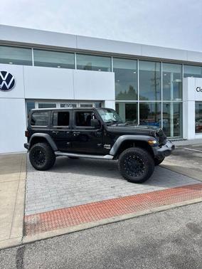 Black Clearcoat 2018 Jeep Wrangler Unlimited Sport