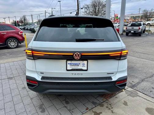 2026 Volkswagen Taos 1.5T SE