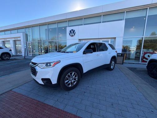 Summit White 2020 Chevrolet Traverse LS