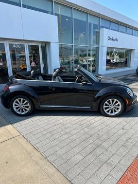 Black 2018 Volkswagen Beetle 2.0T S