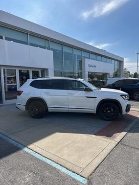 2022 Volkswagen Atlas 3.6 V6 SEL R-Line Black
