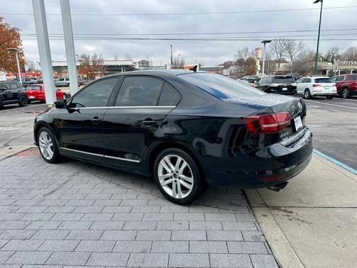 2017 Volkswagen Jetta 1.8T SEL