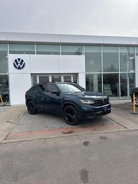 2023 Volkswagen Atlas Cross Sport 2.0T SEL R-Line Black