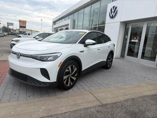 Pure White 2023 Volkswagen ID.4 Pro