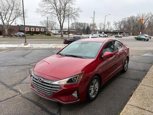 2020 Hyundai ELANTRA SEL