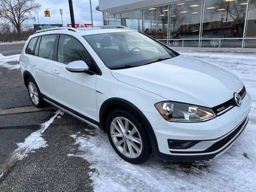 2017 Volkswagen Golf Alltrack TSI SE