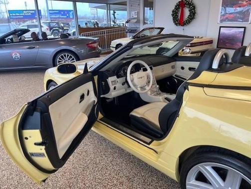 2005 Chrysler Crossfire Base