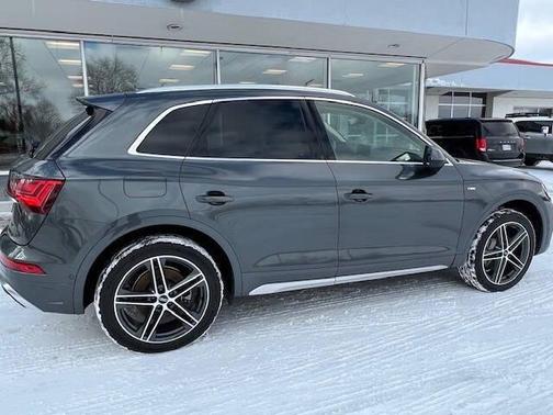 2021 Audi Q5 Prestige 55 TFSI e quattro S tronic