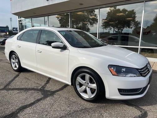 2013 Volkswagen Passat 2.5 SE