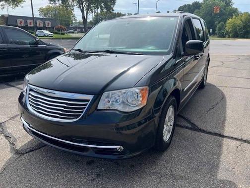 2011 Chrysler Town & Country Touring