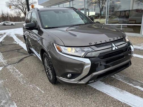 2021 Mitsubishi Outlander PHEV LE