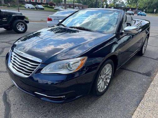 2013 Chrysler 200 Limited